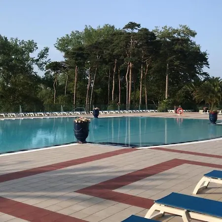 T2 Piscine Merveilleux Espace Naturel, Court De Tennis, Parking Gratuit Lejlighed *