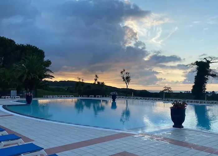 T2 Piscine Merveilleux Espace Naturel, Court De Tennis, Parking Gratuit *